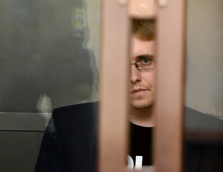 Лидер группировки БОРН Илья Горячев во время оглашения приговора в Московском городском суде. Фото: Дмитрий Лебедев / Коммерсантъ
