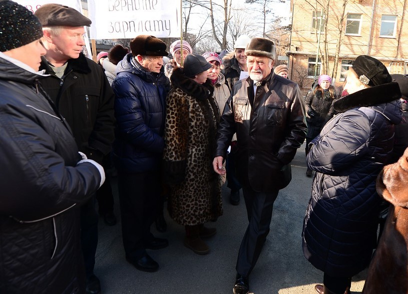 Михаил Харченко на митинге возле проходной «Радиоприбора», 25 декабря 2015 года. Фото: Дмитрий Комаров