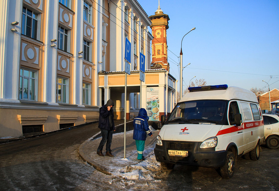 Иркутская городская клиническая больница № 3, где находятся люди, отравившиеся концентратом для принятия ванн «Боярышник». Фото: Кирилл Шипицин / ТАСС