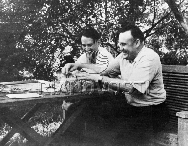 19398cec092a.jpg